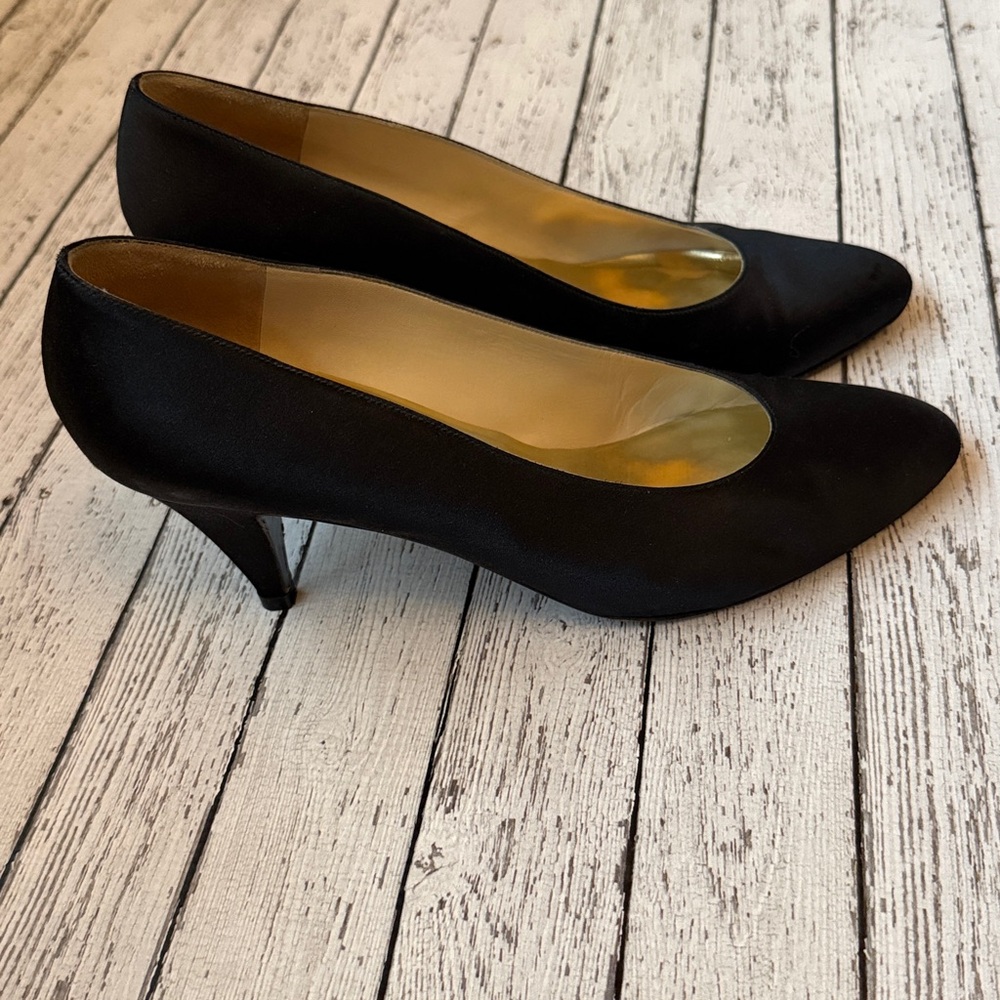 Vintage Evins Satin Pumps size 9 Made In Italy